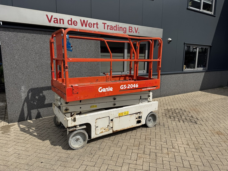 Genie GS2046 schaarlift schaar hoogwerker 2012 uur 8mtr werkhoogte - Saksilava: kuva Genie GS2046 schaarlift schaar hoogwerker 2012 uur 8mtr werkhoogte - Saksilava Genie GS2046 schaarlift schaar hoogwerker 2012 uur 8mtr werkhoogte - Saksilava: kuva Genie GS2046 schaarlift schaar hoogwerker 2012 uur 8mtr werkhoogte - Saksilava