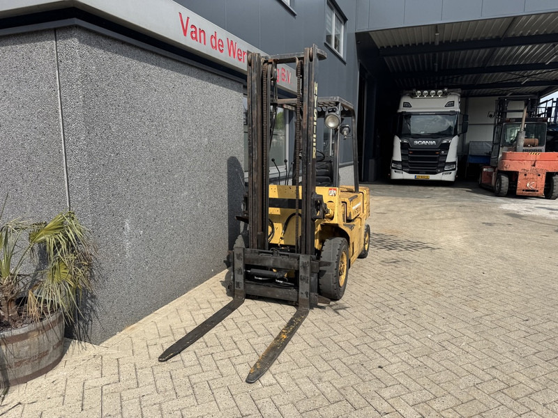 Hyster H2.50 XL Duplo 370 Sideshift isuzu diesel - Dieseltrukki: kuva Hyster H2.50 XL Duplo 370 Sideshift isuzu diesel - Dieseltrukki Hyster H2.50 XL Duplo 370 Sideshift isuzu diesel - Dieseltrukki: kuva Hyster H2.50 XL Duplo 370 Sideshift isuzu diesel - Dieseltrukki