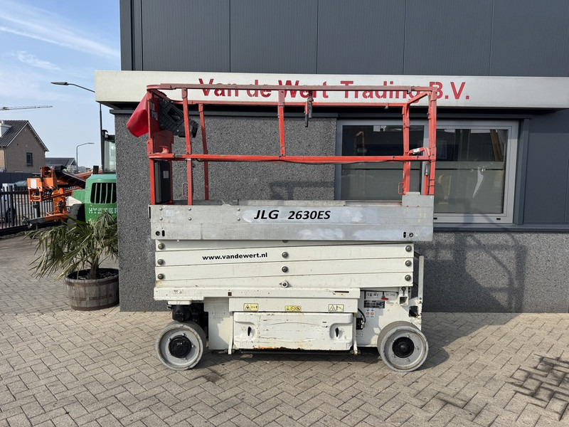 JLG 2630ES schaarlift schaar hoogwerker 2014 uur 10mtr werkhoogte - Saksilava: kuva JLG 2630ES schaarlift schaar hoogwerker 2014 uur 10mtr werkhoogte - Saksilava JLG 2630ES schaarlift schaar hoogwerker 2014 uur 10mtr werkhoogte - Saksilava: kuva JLG 2630ES schaarlift schaar hoogwerker 2014 uur 10mtr werkhoogte - Saksilava