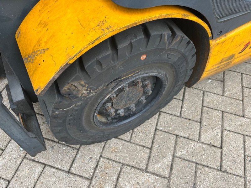 Sähkötrukki Jungheinrich EFG 430: kuva Sähkötrukki Jungheinrich EFG 430 Sähkötrukki Jungheinrich EFG 430: kuva Sähkötrukki Jungheinrich EFG 430