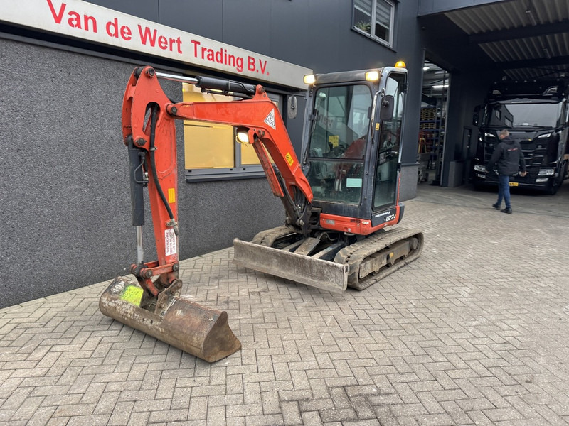 Kubota U27-4 minigraver/graafmachine rups 1 bak 2016 Diesel - Minikuormaaja: kuva Kubota U27-4 minigraver/graafmachine rups 1 bak 2016 Diesel - Minikuormaaja Kubota U27-4 minigraver/graafmachine rups 1 bak 2016 Diesel - Minikuormaaja: kuva Kubota U27-4 minigraver/graafmachine rups 1 bak 2016 Diesel - Minikuormaaja