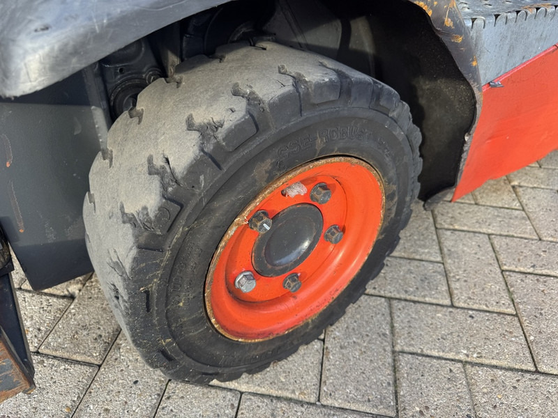 Kaasutrukki Linde H18T-01 Triplo 500 Freelift / Sideshift LPG 2012: kuva Kaasutrukki Linde H18T-01 Triplo 500 Freelift / Sideshift LPG 2012 Kaasutrukki Linde H18T-01 Triplo 500 Freelift / Sideshift LPG 2012: kuva Kaasutrukki Linde H18T-01 Triplo 500 Freelift / Sideshift LPG 2012