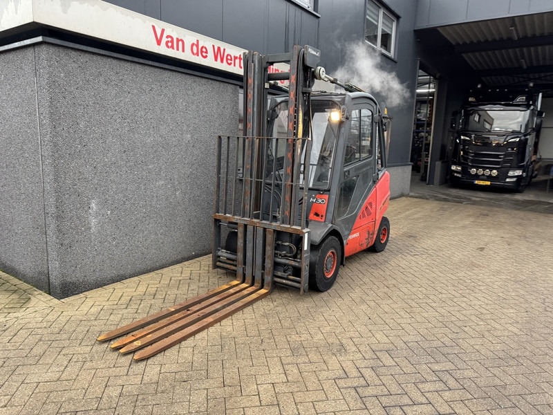 Linde H30T-01 Duplo 365 Sideshift / Vorkversteller LPG 2012 - Kaasutrukki: kuva Linde H30T-01 Duplo 365 Sideshift / Vorkversteller LPG 2012 - Kaasutrukki Linde H30T-01 Duplo 365 Sideshift / Vorkversteller LPG 2012 - Kaasutrukki: kuva Linde H30T-01 Duplo 365 Sideshift / Vorkversteller LPG 2012 - Kaasutrukki