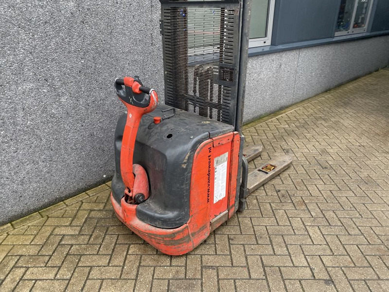 Linde L 14 - Haarukkavaunu: kuva Linde L 14 - Haarukkavaunu Linde L 14 - Haarukkavaunu: kuva Linde L 14 - Haarukkavaunu