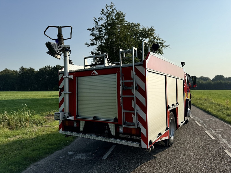 Mercedes-Benz 1124 - Paloauto: kuva Mercedes-Benz 1124 - Paloauto Mercedes-Benz 1124 - Paloauto: kuva Mercedes-Benz 1124 - Paloauto