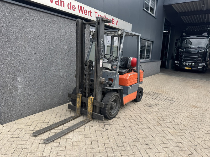 Toyota 42-5FGF20 Duplo 330 Freelift LPG 1993 - Kaasutrukki: kuva Toyota 42-5FGF20 Duplo 330 Freelift LPG 1993 - Kaasutrukki Toyota 42-5FGF20 Duplo 330 Freelift LPG 1993 - Kaasutrukki: kuva Toyota 42-5FGF20 Duplo 330 Freelift LPG 1993 - Kaasutrukki