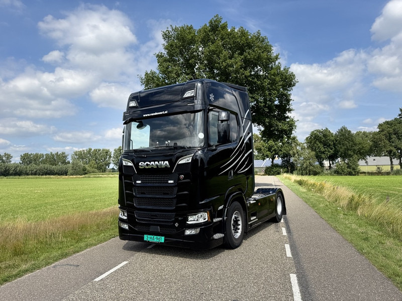 Scania S520 V8 4x2 Full Air - Automaat - Retarder - Euro 6 - I Park Cool - 2018 - TUV 02-2026 - Vetopöytäauto: kuva Scania S520 V8 4x2 Full Air - Automaat - Retarder - Euro 6 - I Park Cool - 2018 - TUV 02-2026 - Vetopöytäauto Scania S520 V8 4x2 Full Air - Automaat - Retarder - Euro 6 - I Park Cool - 2018 - TUV 02-2026 - Vetopöytäauto: kuva Scania S520 V8 4x2 Full Air - Automaat - Retarder - Euro 6 - I Park Cool - 2018 - TUV 02-2026 - Vetopöytäauto