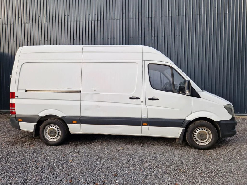 Mercedes-Benz Sprinter 314 AIRCO / MANUEL/ NOUVEAU MOTEUR 320000 km - Pakettiauto: kuva Mercedes-Benz Sprinter 314 AIRCO / MANUEL/ NOUVEAU MOTEUR 320000 km - Pakettiauto Mercedes-Benz Sprinter 314 AIRCO / MANUEL/ NOUVEAU MOTEUR 320000 km - Pakettiauto: kuva Mercedes-Benz Sprinter 314 AIRCO / MANUEL/ NOUVEAU MOTEUR 320000 km - Pakettiauto