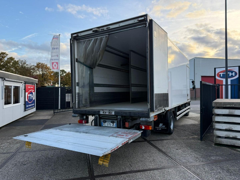 Renault D210.14 Frigobox Multitemp + Taillift THERMO KING T800R - Refrigeraattori kuorma-auto: kuva Renault D210.14 Frigobox Multitemp + Taillift THERMO KING T800R - Refrigeraattori kuorma-auto Renault D210.14 Frigobox Multitemp + Taillift THERMO KING T800R - Refrigeraattori kuorma-auto: kuva Renault D210.14 Frigobox Multitemp + Taillift THERMO KING T800R - Refrigeraattori kuorma-auto