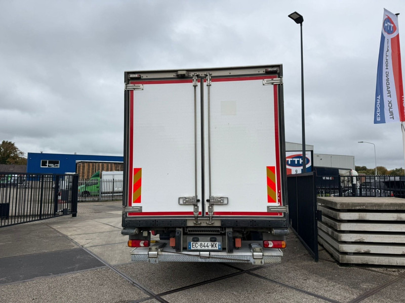 Renault D210.14 Frigobox Multitemp + Taillift THERMO KING T800R - Refrigeraattori kuorma-auto: kuva Renault D210.14 Frigobox Multitemp + Taillift THERMO KING T800R - Refrigeraattori kuorma-auto Renault D210.14 Frigobox Multitemp + Taillift THERMO KING T800R - Refrigeraattori kuorma-auto: kuva Renault D210.14 Frigobox Multitemp + Taillift THERMO KING T800R - Refrigeraattori kuorma-auto