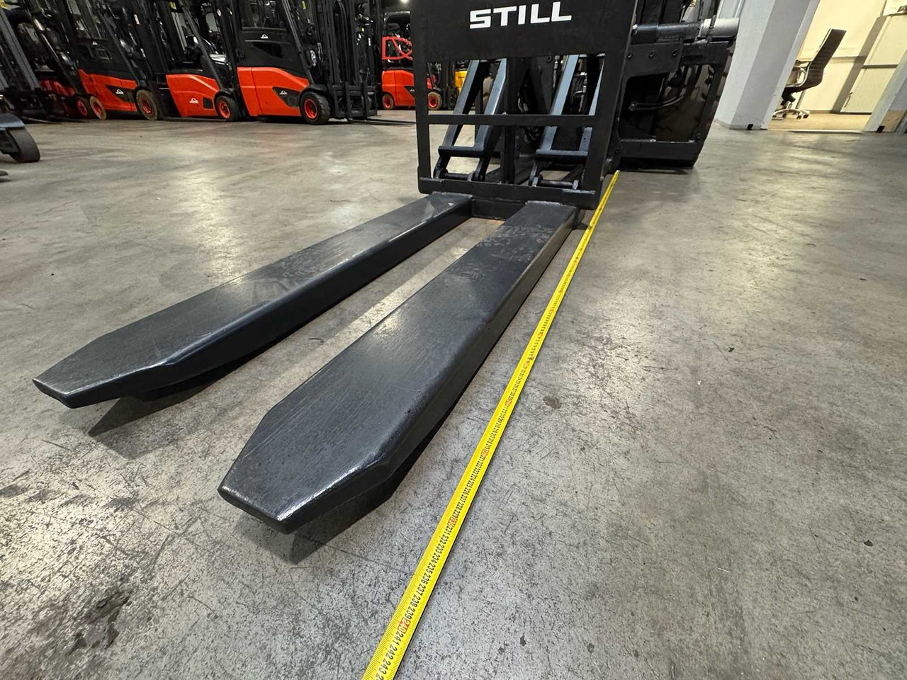 Vastapainotrukki 10/2025 SERVICE + UVV 11/2026 STILL RX60-50 5.000KG TRIPLEX 538CM 3.+4.: kuva Vastapainotrukki 10/2025 SERVICE + UVV 11/2026 STILL RX60-50 5.000KG TRIPLEX 538CM 3.+4.