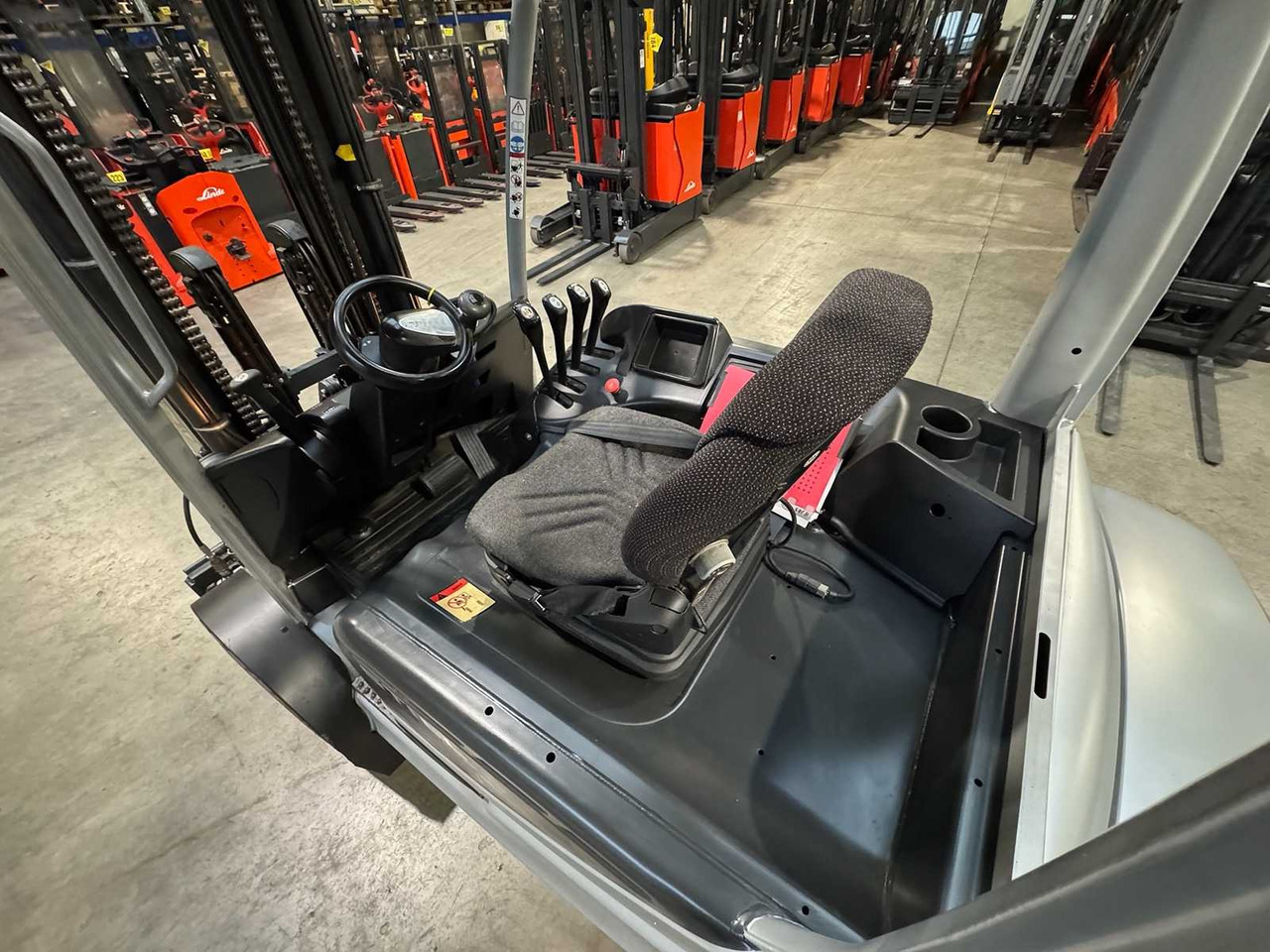 Vastapainotrukki 10/2025 SERVICE + UVV 11/2026 STILL RX60-50 5.000KG TRIPLEX 538CM 3.+4.: kuva Vastapainotrukki 10/2025 SERVICE + UVV 11/2026 STILL RX60-50 5.000KG TRIPLEX 538CM 3.+4.