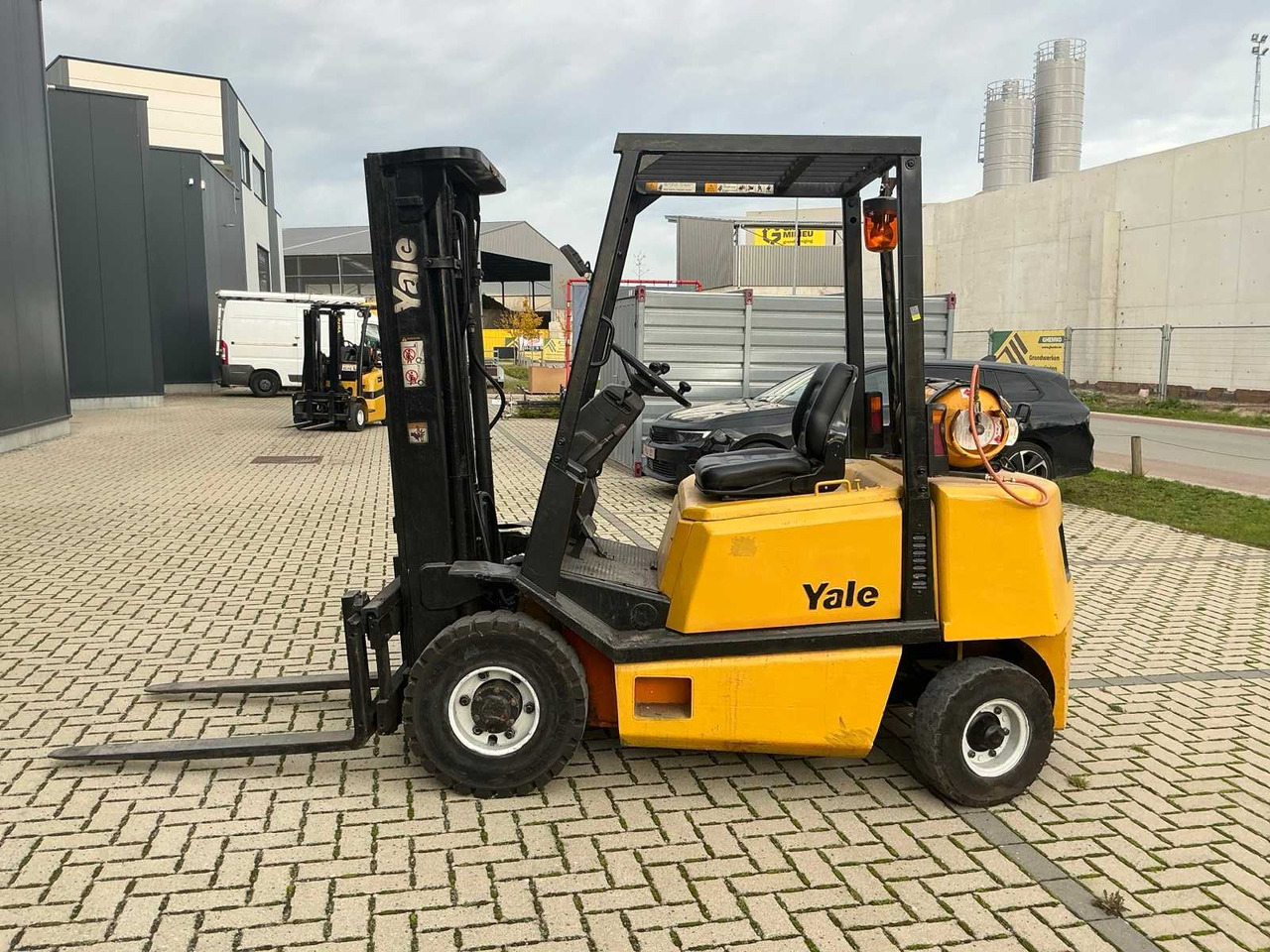 1993 YALE GLP25RE FORKLIFT - Vastapainotrukki: kuva 1993 YALE GLP25RE FORKLIFT - Vastapainotrukki 1993 YALE GLP25RE FORKLIFT - Vastapainotrukki: kuva 1993 YALE GLP25RE FORKLIFT - Vastapainotrukki