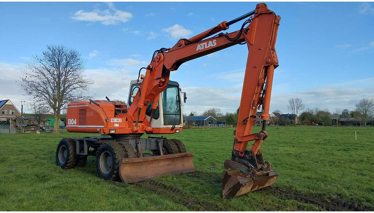 1994 ATLAS 1304 WHEELED EXCAVATOR - Pyöräalustainen kaivinkone: kuva 1994 ATLAS 1304 WHEELED EXCAVATOR - Pyöräalustainen kaivinkone 1994 ATLAS 1304 WHEELED EXCAVATOR - Pyöräalustainen kaivinkone: kuva 1994 ATLAS 1304 WHEELED EXCAVATOR - Pyöräalustainen kaivinkone