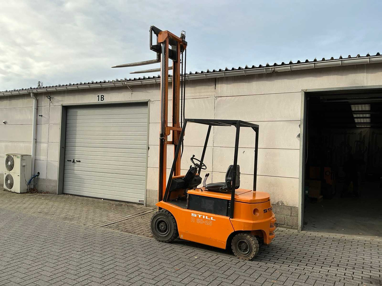 1997 STILL R60-25 FORKLIFT - Vastapainotrukki: kuva 1997 STILL R60-25 FORKLIFT - Vastapainotrukki 1997 STILL R60-25 FORKLIFT - Vastapainotrukki: kuva 1997 STILL R60-25 FORKLIFT - Vastapainotrukki