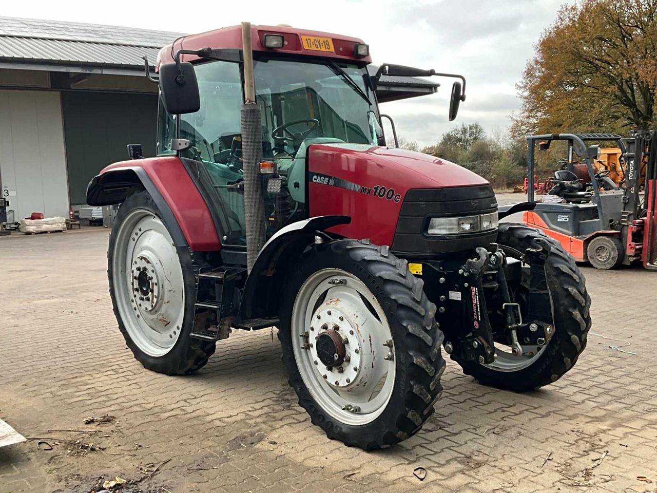 2000 CASE IH MX100C ALL-WHEEL DRIVE FARM TRACTOR - Traktori: kuva 2000 CASE IH MX100C ALL-WHEEL DRIVE FARM TRACTOR - Traktori 2000 CASE IH MX100C ALL-WHEEL DRIVE FARM TRACTOR - Traktori: kuva 2000 CASE IH MX100C ALL-WHEEL DRIVE FARM TRACTOR - Traktori