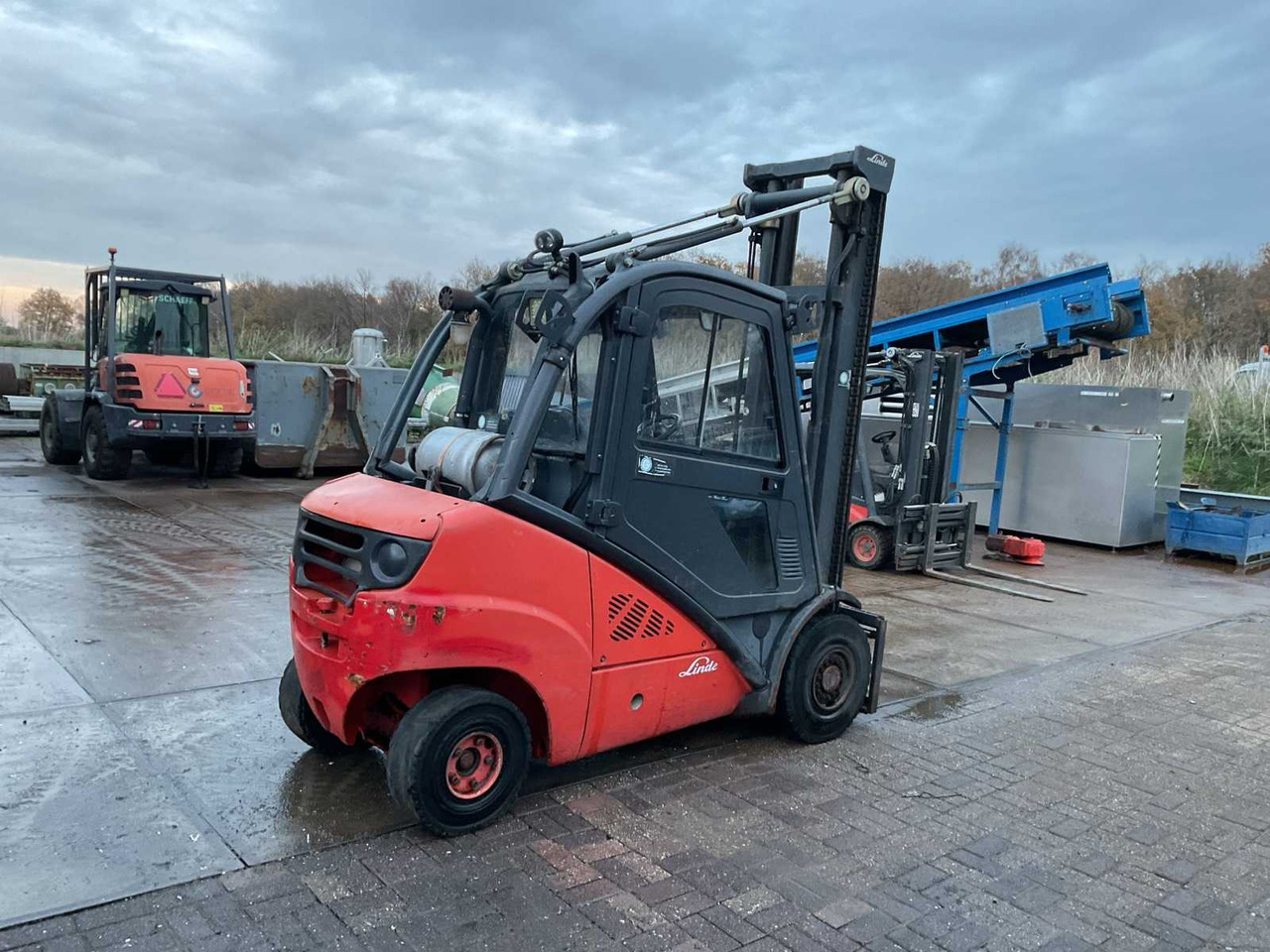 2003 LINDE H35T FORKLIFT - Vastapainotrukki: kuva 2003 LINDE H35T FORKLIFT - Vastapainotrukki 2003 LINDE H35T FORKLIFT - Vastapainotrukki: kuva 2003 LINDE H35T FORKLIFT - Vastapainotrukki