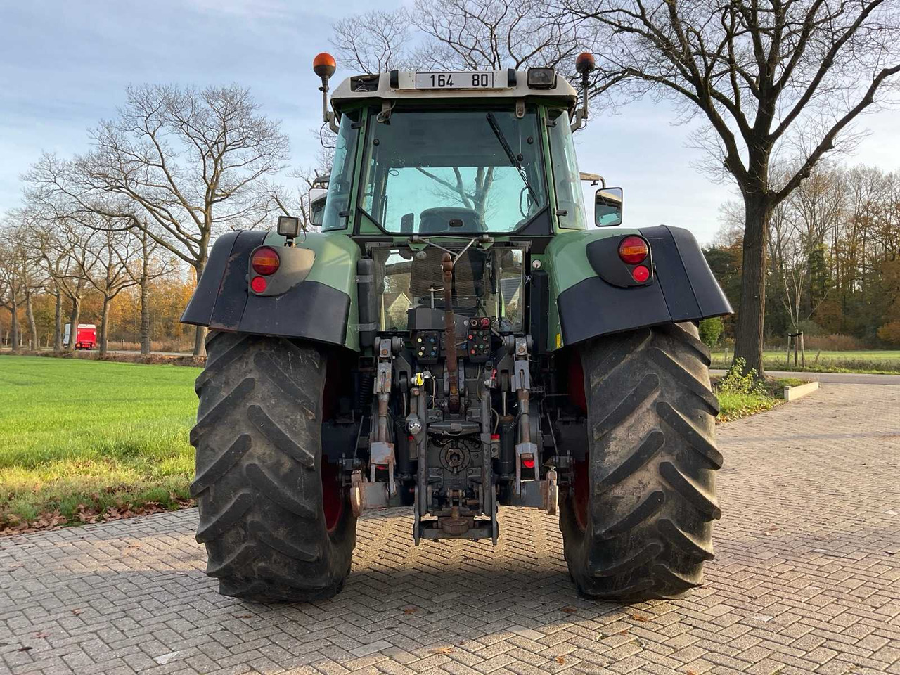 2004 FENDT 916 VARIO TMS ALL-WHEEL DRIVE AGRICULTURAL TRACTOR - Traktori: kuva 2004 FENDT 916 VARIO TMS ALL-WHEEL DRIVE AGRICULTURAL TRACTOR - Traktori 2004 FENDT 916 VARIO TMS ALL-WHEEL DRIVE AGRICULTURAL TRACTOR - Traktori: kuva 2004 FENDT 916 VARIO TMS ALL-WHEEL DRIVE AGRICULTURAL TRACTOR - Traktori