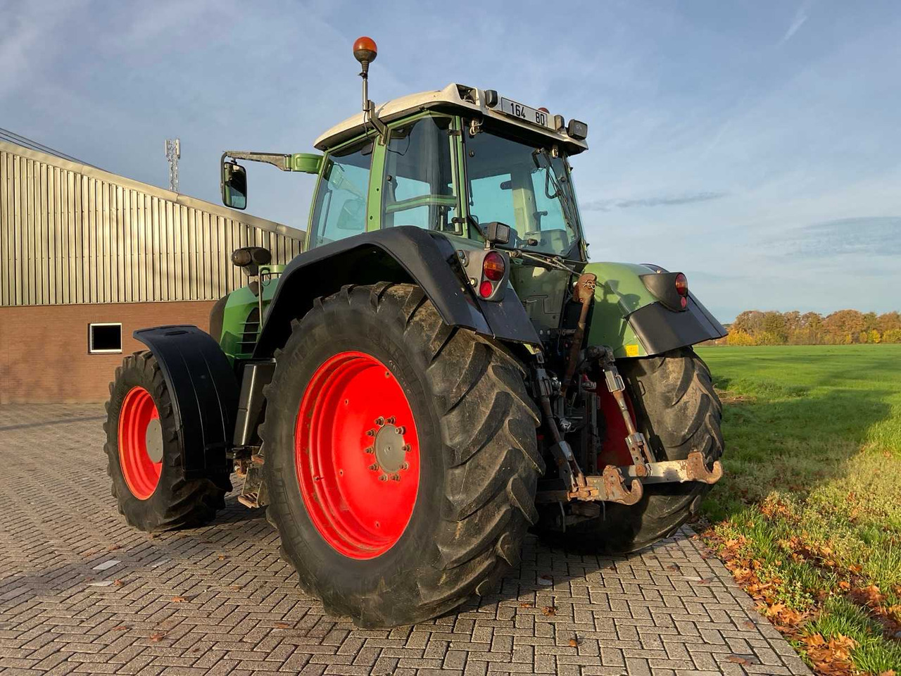 2004 FENDT 916 VARIO TMS ALL-WHEEL DRIVE AGRICULTURAL TRACTOR - Traktori: kuva 2004 FENDT 916 VARIO TMS ALL-WHEEL DRIVE AGRICULTURAL TRACTOR - Traktori 2004 FENDT 916 VARIO TMS ALL-WHEEL DRIVE AGRICULTURAL TRACTOR - Traktori: kuva 2004 FENDT 916 VARIO TMS ALL-WHEEL DRIVE AGRICULTURAL TRACTOR - Traktori