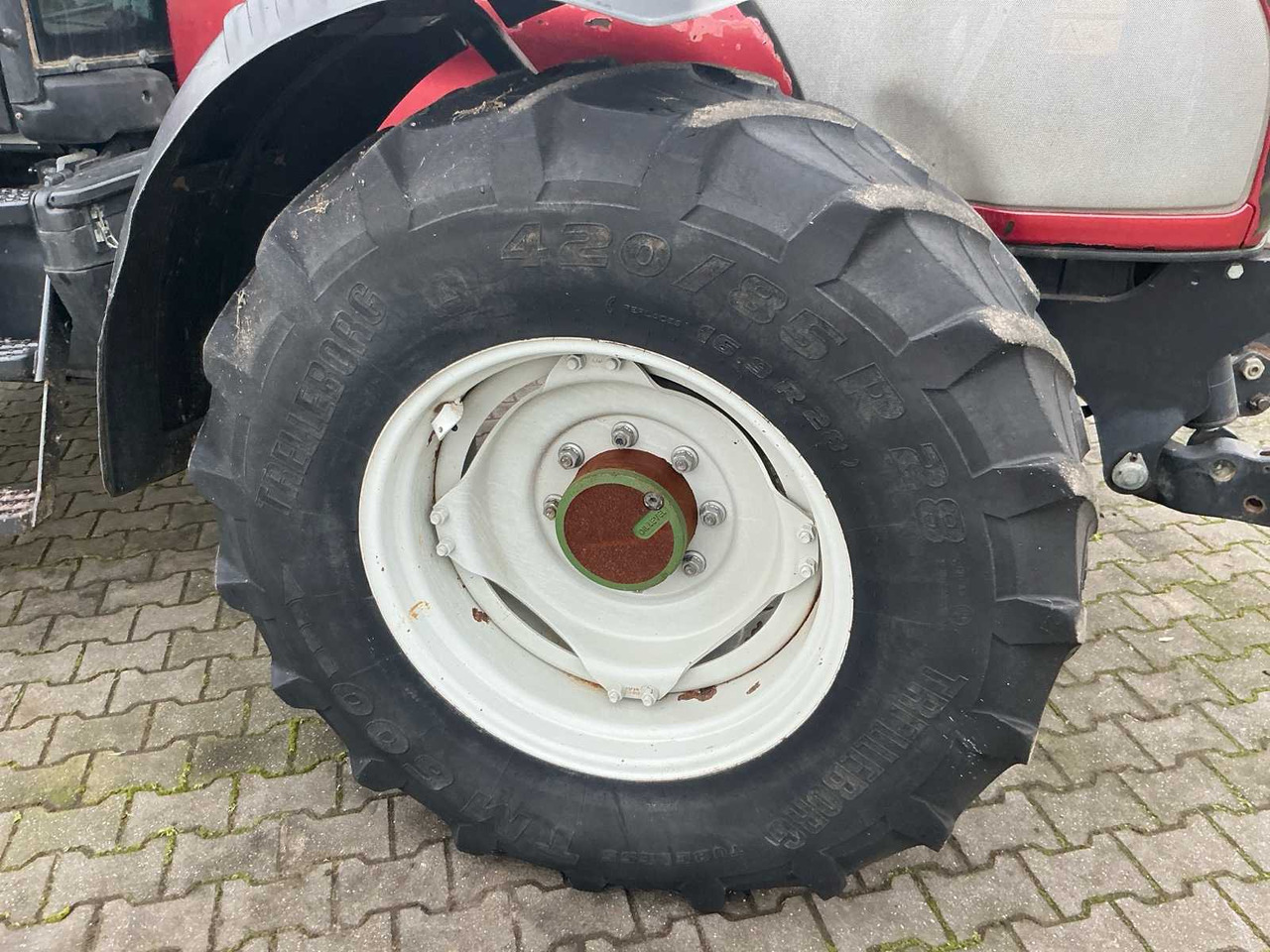 Traktori 2004 VALTRA T120 ALL-WHEEL DRIVE FARM TRACTOR: kuva Traktori 2004 VALTRA T120 ALL-WHEEL DRIVE FARM TRACTOR