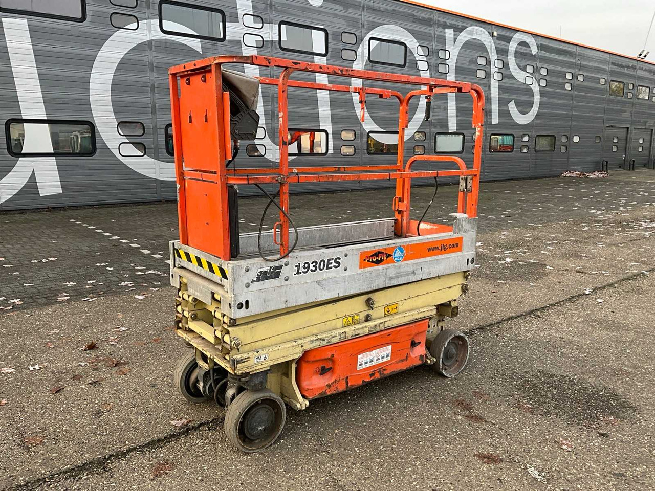 2006 JLG 1930ES SCISSOR LIFT - Henkilönostin: kuva 2006 JLG 1930ES SCISSOR LIFT - Henkilönostin 2006 JLG 1930ES SCISSOR LIFT - Henkilönostin: kuva 2006 JLG 1930ES SCISSOR LIFT - Henkilönostin