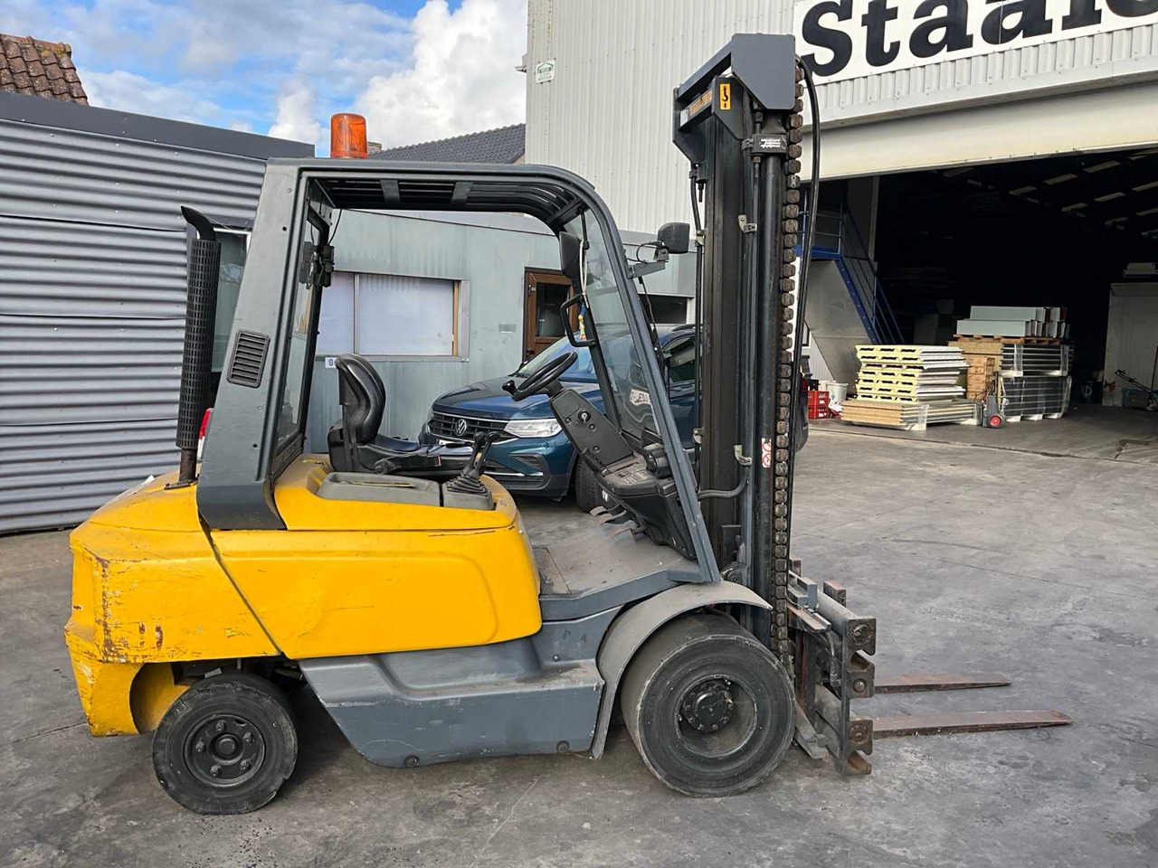 2007 OM XD30 FORKLIFT - Vastapainotrukki: kuva 2007 OM XD30 FORKLIFT - Vastapainotrukki 2007 OM XD30 FORKLIFT - Vastapainotrukki: kuva 2007 OM XD30 FORKLIFT - Vastapainotrukki