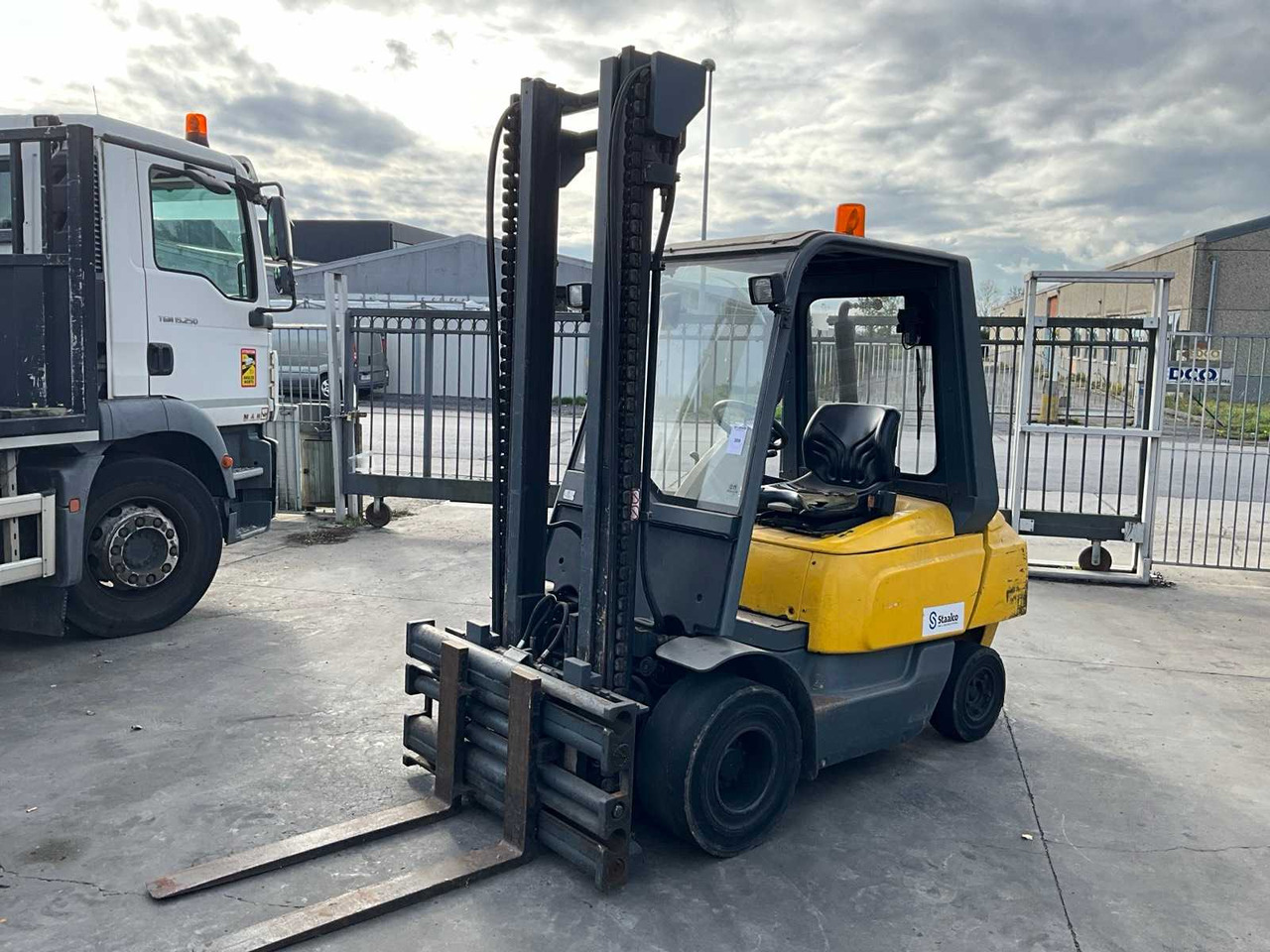 2007 OM XD30 FORKLIFT - Vastapainotrukki: kuva 2007 OM XD30 FORKLIFT - Vastapainotrukki 2007 OM XD30 FORKLIFT - Vastapainotrukki: kuva 2007 OM XD30 FORKLIFT - Vastapainotrukki