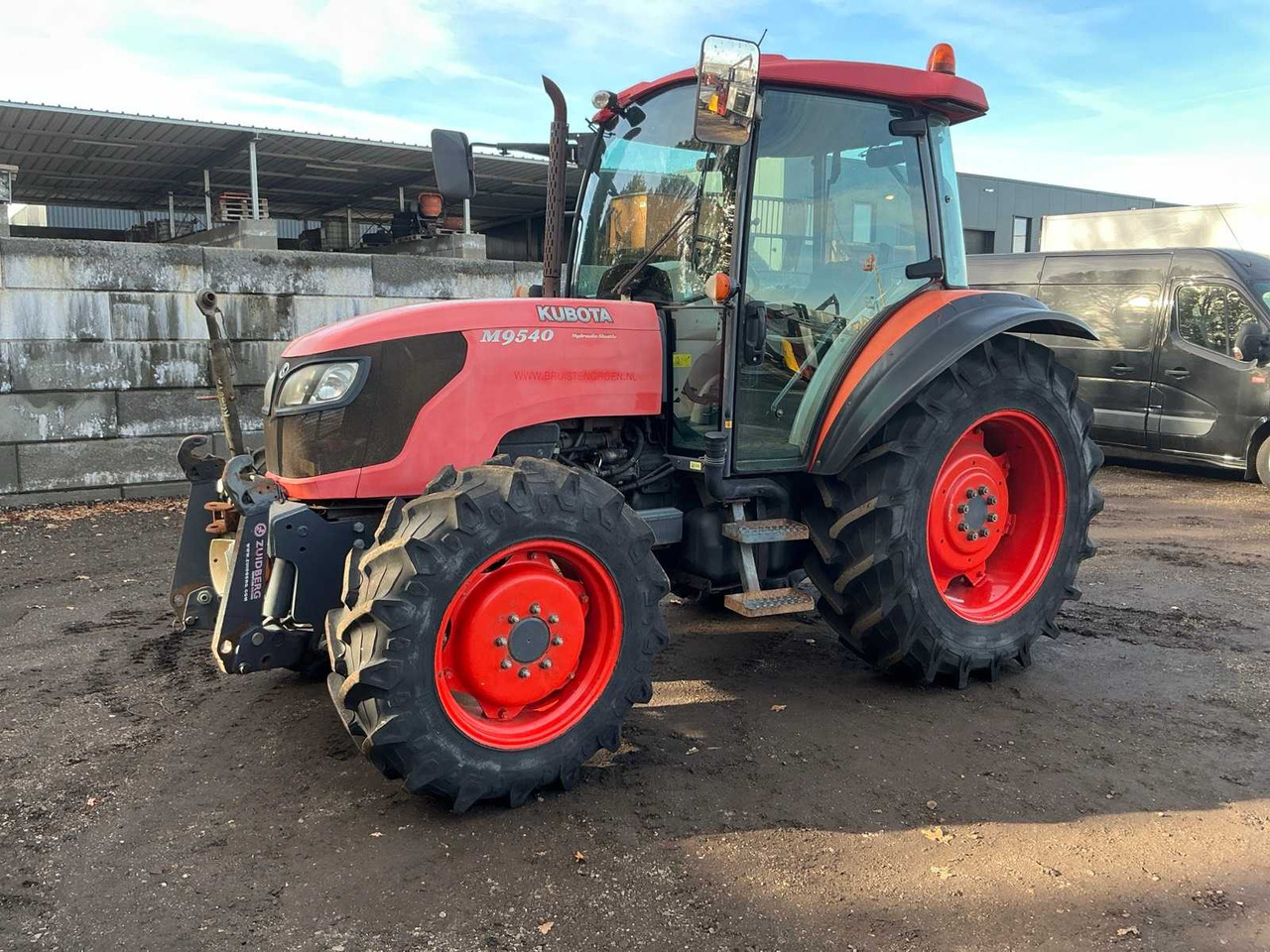 2008 KUBOTA M9540H-C FOUR WHEEL DRIVE FARM TRACTOR - Traktori: kuva 2008 KUBOTA M9540H-C FOUR WHEEL DRIVE FARM TRACTOR - Traktori 2008 KUBOTA M9540H-C FOUR WHEEL DRIVE FARM TRACTOR - Traktori: kuva 2008 KUBOTA M9540H-C FOUR WHEEL DRIVE FARM TRACTOR - Traktori