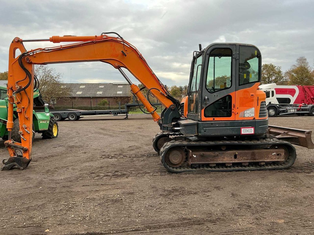 2011 DOOSAN DX 80R MIDI EXCAVATOR - Kaivuri: kuva 2011 DOOSAN DX 80R MIDI EXCAVATOR - Kaivuri 2011 DOOSAN DX 80R MIDI EXCAVATOR - Kaivuri: kuva 2011 DOOSAN DX 80R MIDI EXCAVATOR - Kaivuri