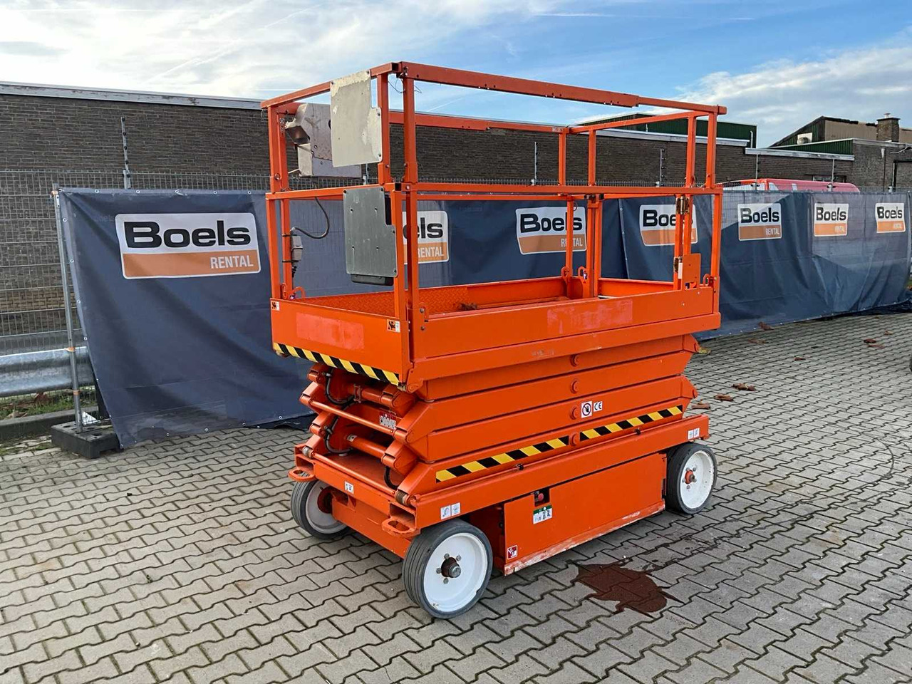 2014 SKYJACK SJ III 4626 AERIAL PLATFORM - Henkilönostin: kuva 2014 SKYJACK SJ III 4626 AERIAL PLATFORM - Henkilönostin 2014 SKYJACK SJ III 4626 AERIAL PLATFORM - Henkilönostin: kuva 2014 SKYJACK SJ III 4626 AERIAL PLATFORM - Henkilönostin