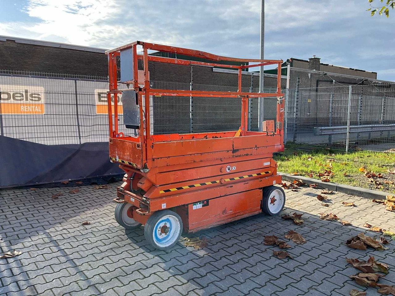 2015 SKYJACK SJ III 3220 AERIAL PLATFORM - Henkilönostin: kuva 2015 SKYJACK SJ III 3220 AERIAL PLATFORM - Henkilönostin 2015 SKYJACK SJ III 3220 AERIAL PLATFORM - Henkilönostin: kuva 2015 SKYJACK SJ III 3220 AERIAL PLATFORM - Henkilönostin