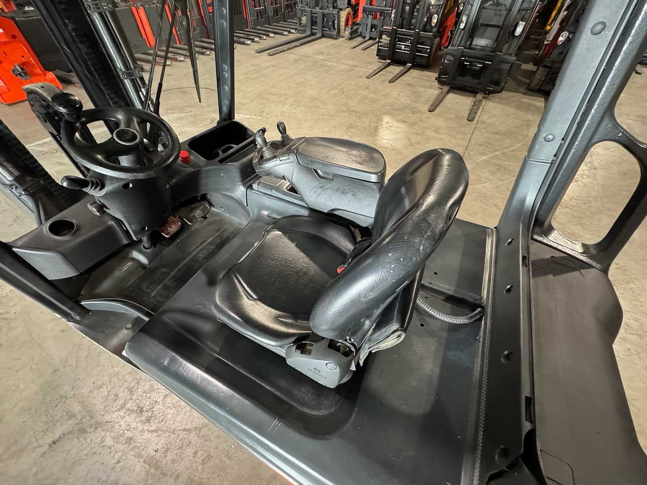 Vastapainotrukki 2016 SERVICE + UVV 10/2026 LINDE E30L 3.000KG EVO TRIPLEX 3.+4.: kuva Vastapainotrukki 2016 SERVICE + UVV 10/2026 LINDE E30L 3.000KG EVO TRIPLEX 3.+4. Vastapainotrukki 2016 SERVICE + UVV 10/2026 LINDE E30L 3.000KG EVO TRIPLEX 3.+4.: kuva Vastapainotrukki 2016 SERVICE + UVV 10/2026 LINDE E30L 3.000KG EVO TRIPLEX 3.+4.