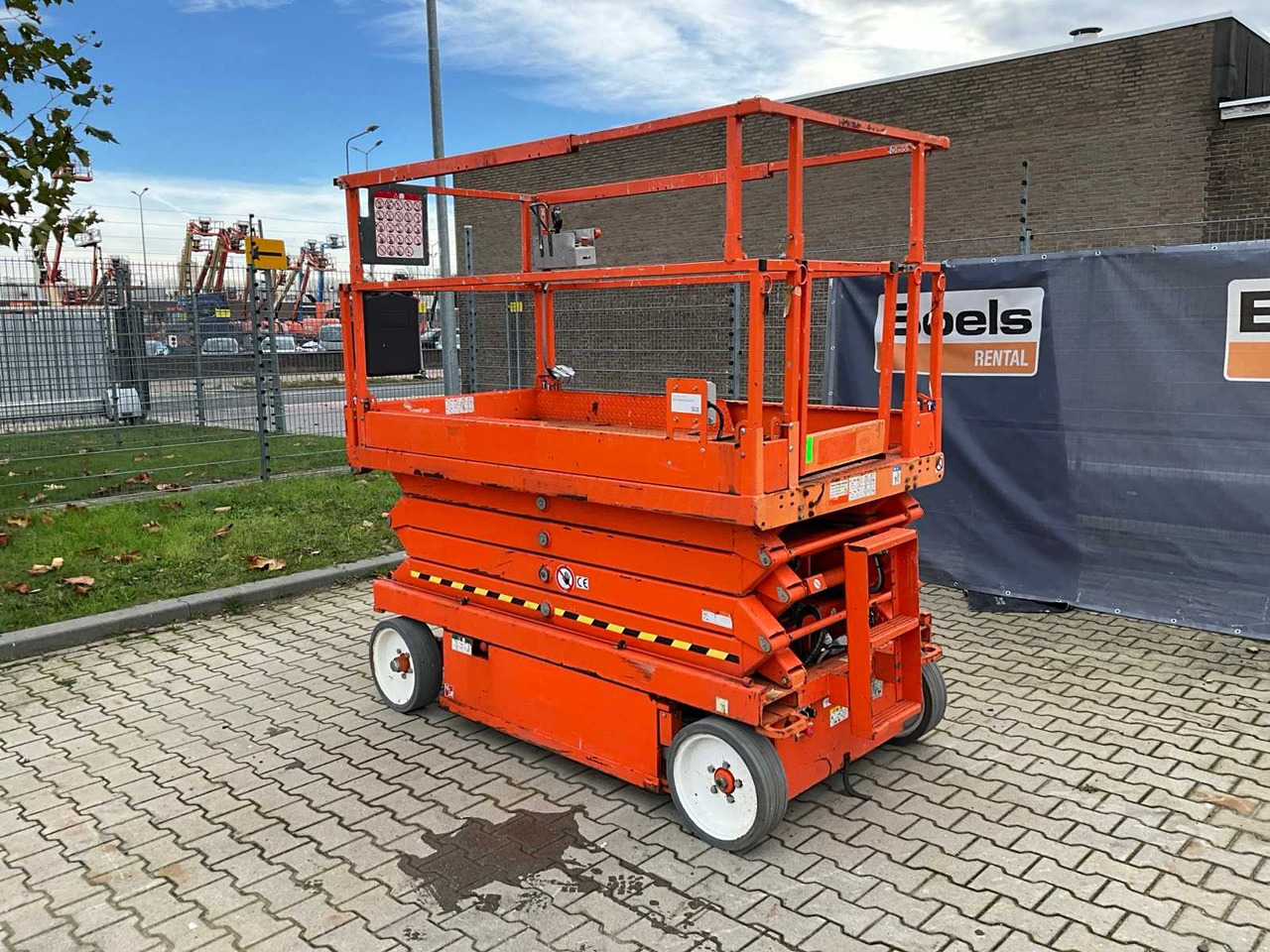 2016 SKYJACK SJ III 4626 AERIAL PLATFORM - Henkilönostin: kuva 2016 SKYJACK SJ III 4626 AERIAL PLATFORM - Henkilönostin 2016 SKYJACK SJ III 4626 AERIAL PLATFORM - Henkilönostin: kuva 2016 SKYJACK SJ III 4626 AERIAL PLATFORM - Henkilönostin