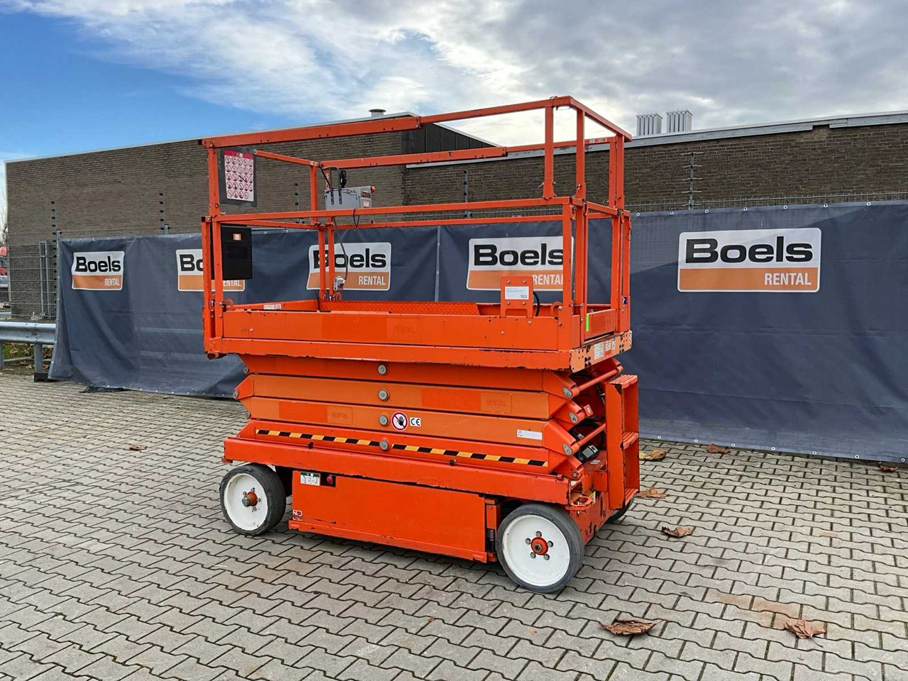 2016 SKYJACK SJ III 4626 AERIAL PLATFORM - Henkilönostin: kuva 2016 SKYJACK SJ III 4626 AERIAL PLATFORM - Henkilönostin 2016 SKYJACK SJ III 4626 AERIAL PLATFORM - Henkilönostin: kuva 2016 SKYJACK SJ III 4626 AERIAL PLATFORM - Henkilönostin