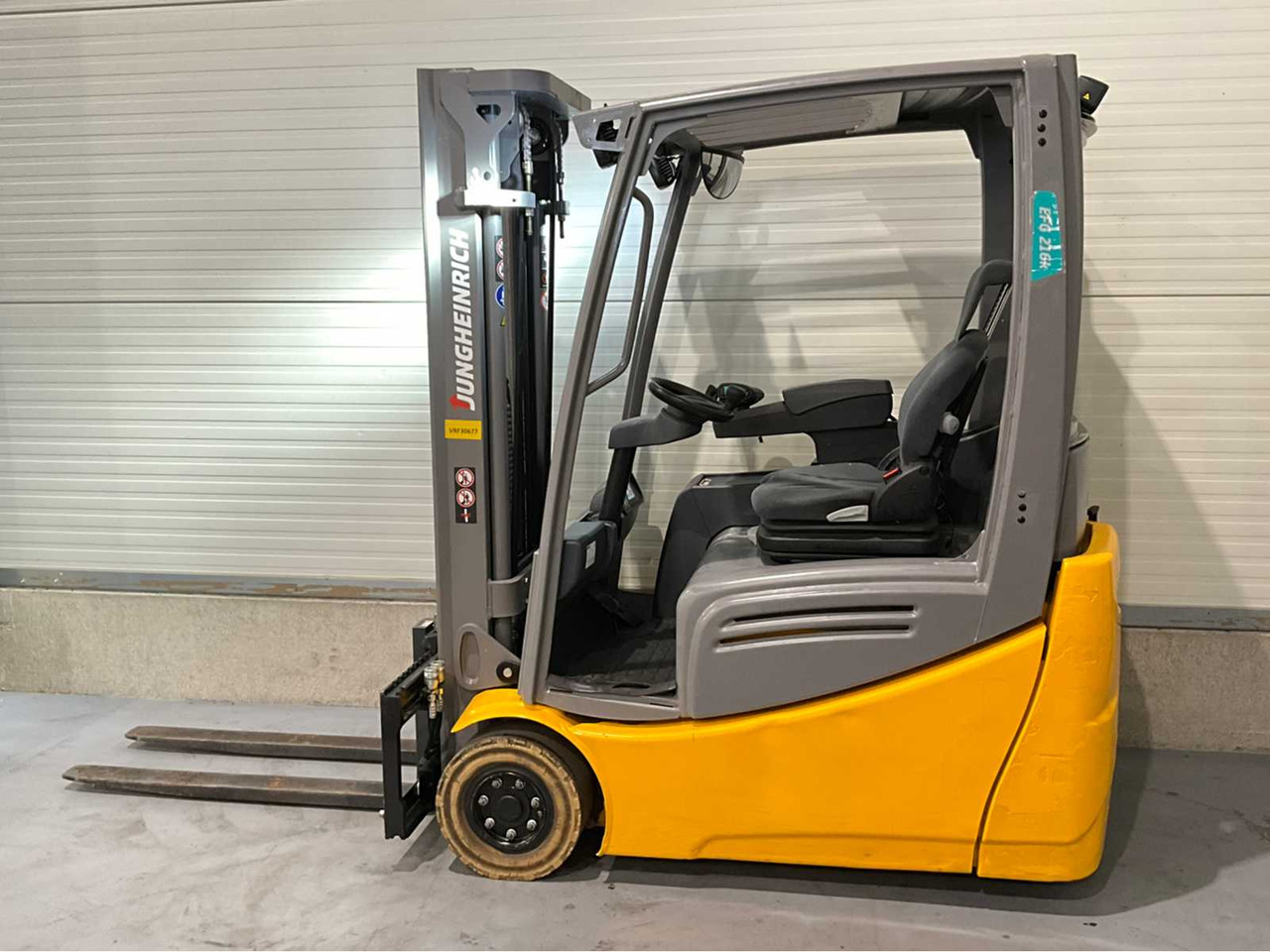 2017 JUNGHEINRICH EFG 216K FORKLIFT - Vastapainotrukki: kuva 2017 JUNGHEINRICH EFG 216K FORKLIFT - Vastapainotrukki 2017 JUNGHEINRICH EFG 216K FORKLIFT - Vastapainotrukki: kuva 2017 JUNGHEINRICH EFG 216K FORKLIFT - Vastapainotrukki