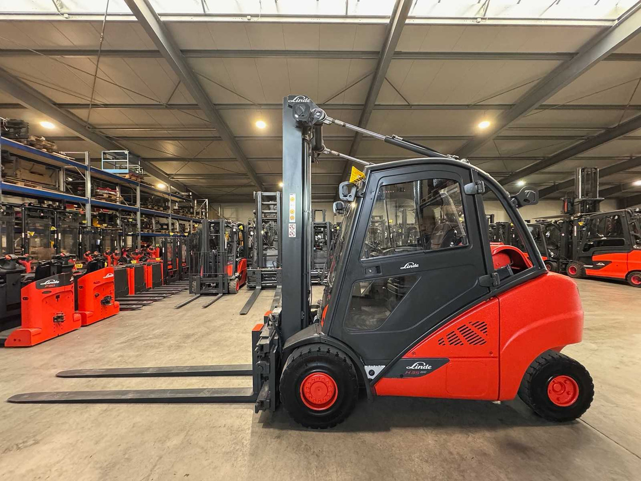 2020 LINDE H35T 3.500KG 3.+4TH VALVE 177CM FORK ADJUSTER TRIPLEX 645CM GAS FORKLIFT FORKLIFT - Vastapainotrukki: kuva 2020 LINDE H35T 3.500KG 3.+4TH VALVE 177CM FORK ADJUSTER TRIPLEX 645CM GAS FORKLIFT FORKLIFT - Vastapainotrukki 2020 LINDE H35T 3.500KG 3.+4TH VALVE 177CM FORK ADJUSTER TRIPLEX 645CM GAS FORKLIFT FORKLIFT - Vastapainotrukki: kuva 2020 LINDE H35T 3.500KG 3.+4TH VALVE 177CM FORK ADJUSTER TRIPLEX 645CM GAS FORKLIFT FORKLIFT - Vastapainotrukki