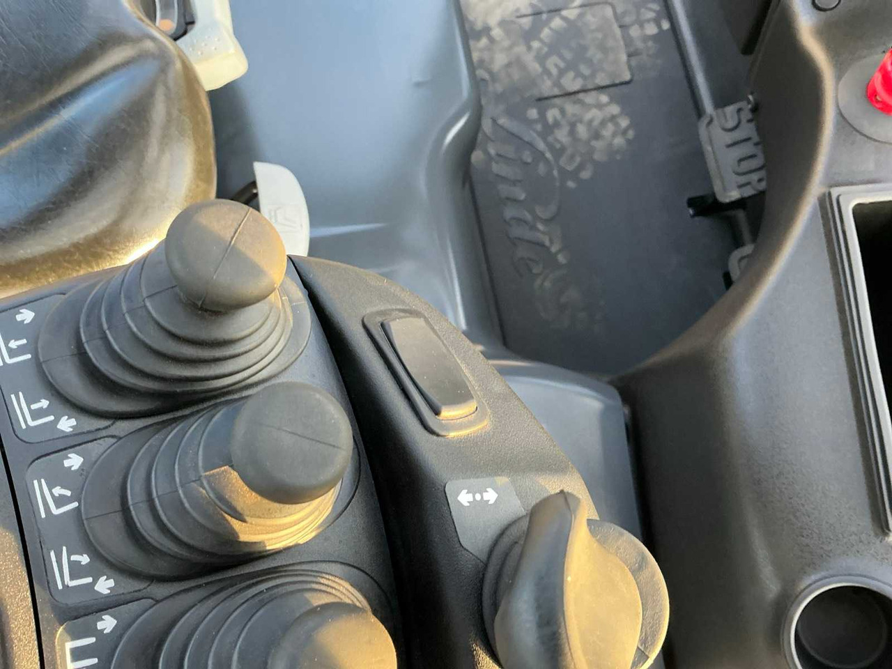 Vastapainotrukki 2023 LINDE E15-02 FORKLIFT: kuva Vastapainotrukki 2023 LINDE E15-02 FORKLIFT