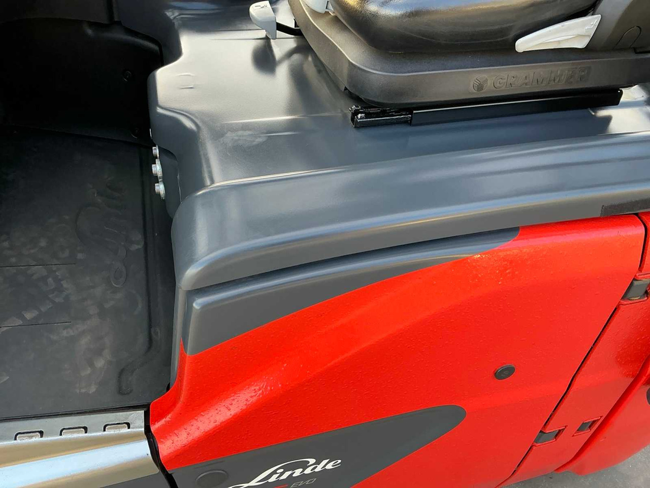 Vastapainotrukki 2023 LINDE E15-02 FORKLIFT: kuva Vastapainotrukki 2023 LINDE E15-02 FORKLIFT