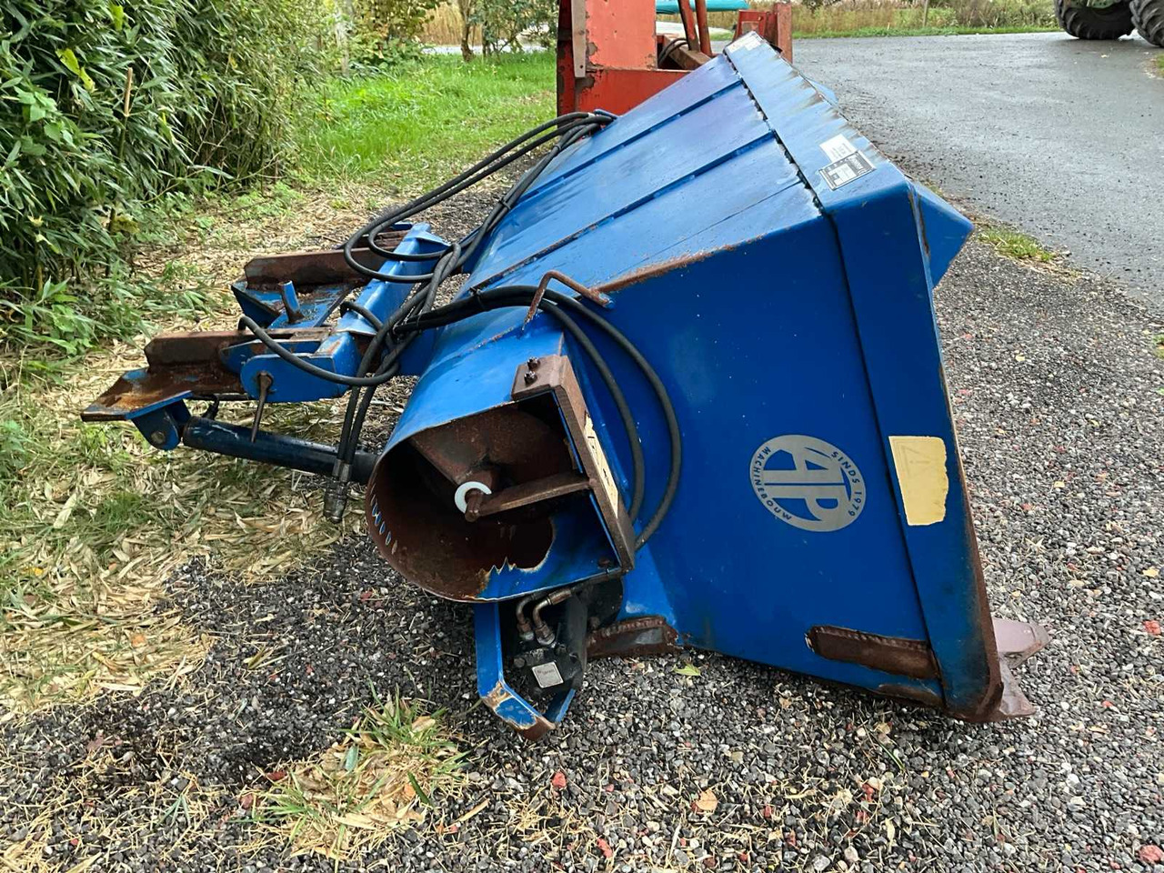 AP VDC 2000 - Säilörehu - laitteet: kuva AP VDC 2000 - Säilörehu - laitteet AP VDC 2000 - Säilörehu - laitteet: kuva AP VDC 2000 - Säilörehu - laitteet