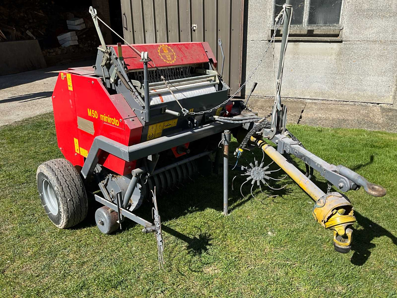 Abbriata M50 Miniroto - Pyöröpaalain: kuva Abbriata M50 Miniroto - Pyöröpaalain Abbriata M50 Miniroto - Pyöröpaalain: kuva Abbriata M50 Miniroto - Pyöröpaalain