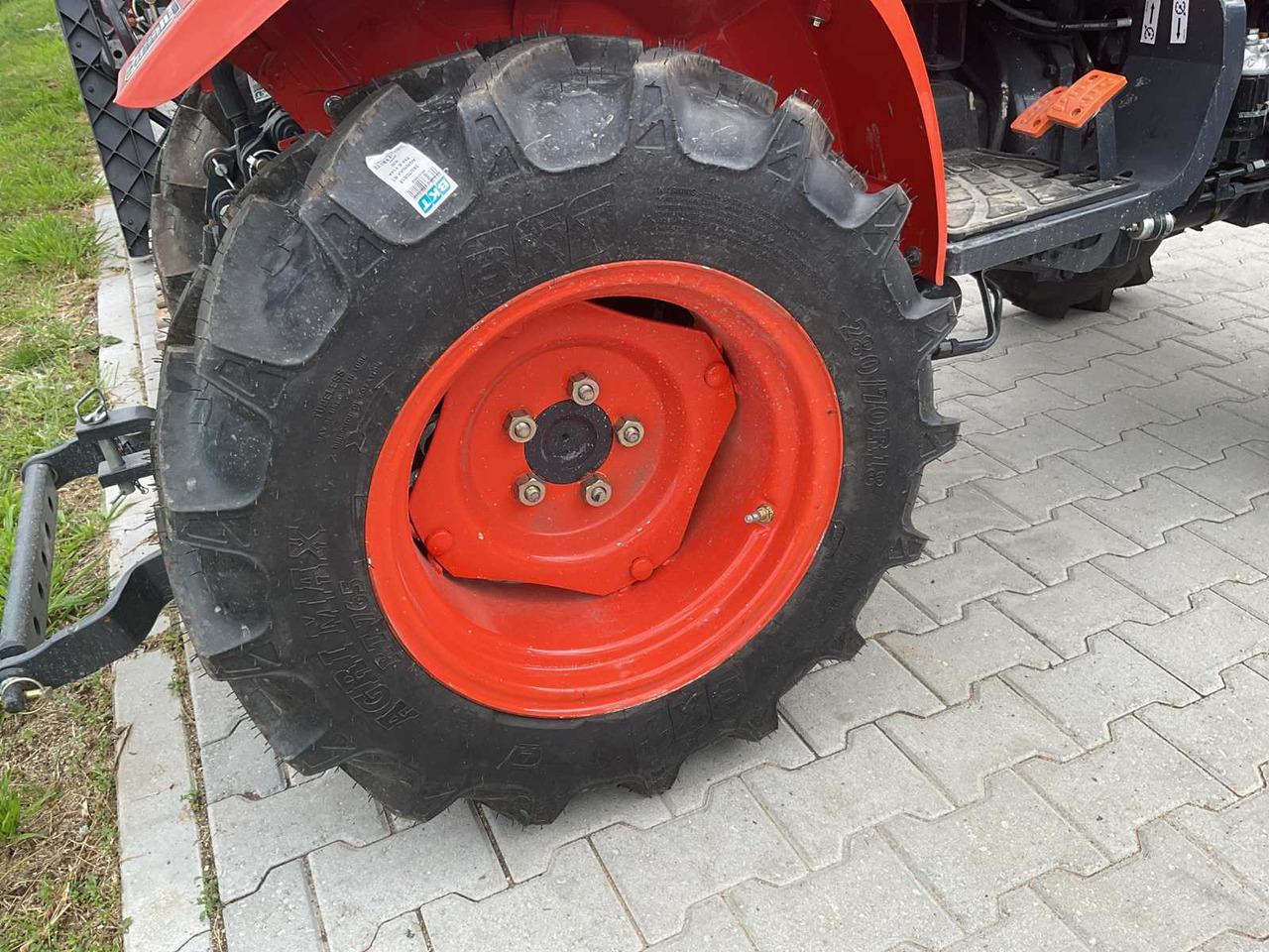 Avenger - Pientraktori: kuva Avenger - Pientraktori Avenger - Pientraktori: kuva Avenger - Pientraktori