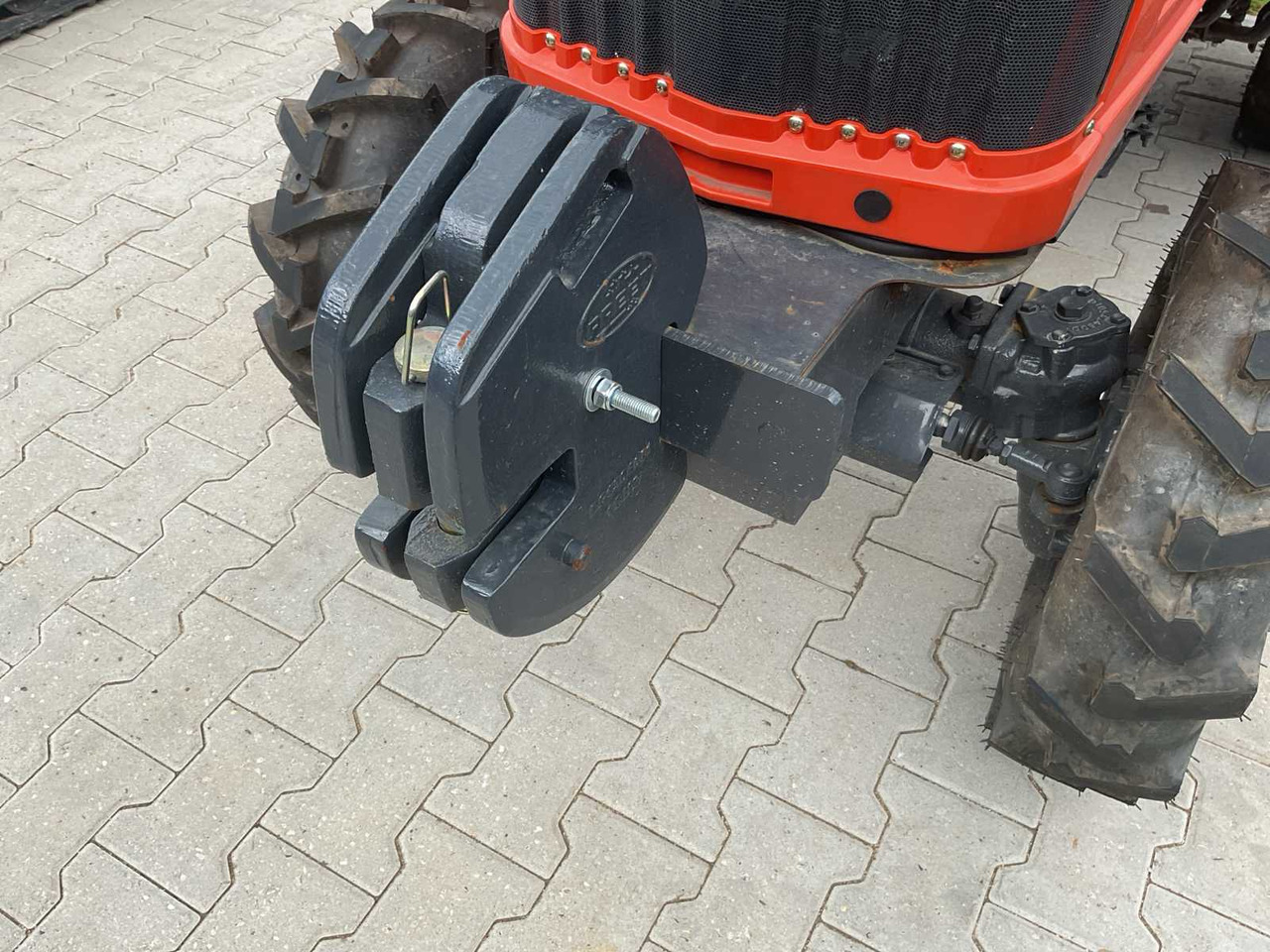 Avenger - Pientraktori: kuva Avenger - Pientraktori Avenger - Pientraktori: kuva Avenger - Pientraktori
