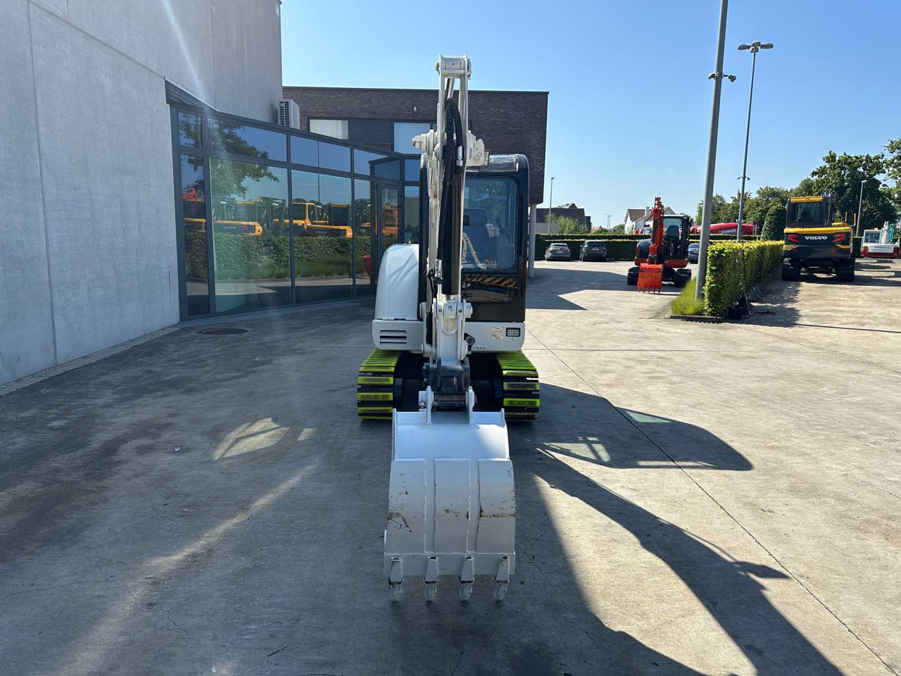 Bobcat 331 - Minikuormaaja: kuva Bobcat 331 - Minikuormaaja Bobcat 331 - Minikuormaaja: kuva Bobcat 331 - Minikuormaaja