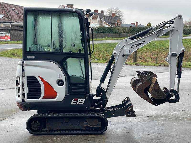 Bobcat E 19 - Minikuormaaja: kuva Bobcat E 19 - Minikuormaaja Bobcat E 19 - Minikuormaaja: kuva Bobcat E 19 - Minikuormaaja