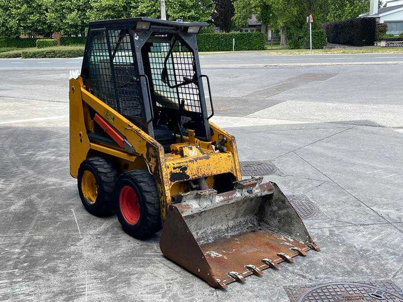 Bobcat S70 - Liukuohjattu kuormaaja: kuva Bobcat S70 - Liukuohjattu kuormaaja Bobcat S70 - Liukuohjattu kuormaaja: kuva Bobcat S70 - Liukuohjattu kuormaaja
