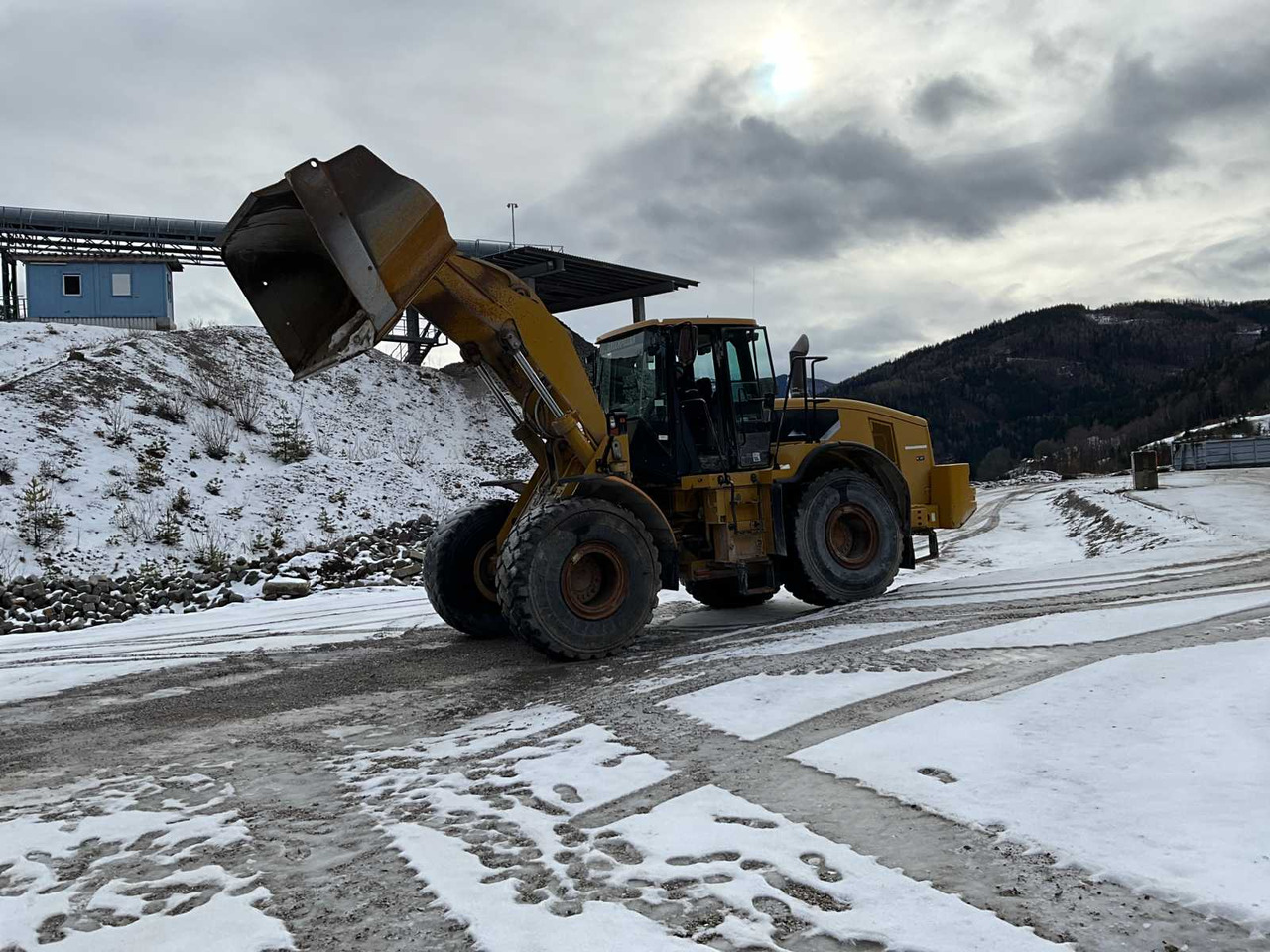 CAT 972H - Pyöräkuormaaja: kuva CAT 972H - Pyöräkuormaaja CAT 972H - Pyöräkuormaaja: kuva CAT 972H - Pyöräkuormaaja