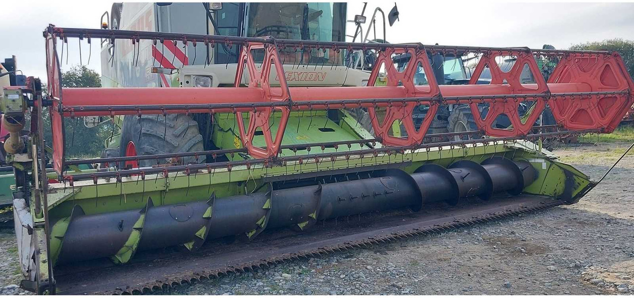 CLAAS V600 HARVESTER CUTTING - Leikkuupuimuri: kuva CLAAS V600 HARVESTER CUTTING - Leikkuupuimuri CLAAS V600 HARVESTER CUTTING - Leikkuupuimuri: kuva CLAAS V600 HARVESTER CUTTING - Leikkuupuimuri