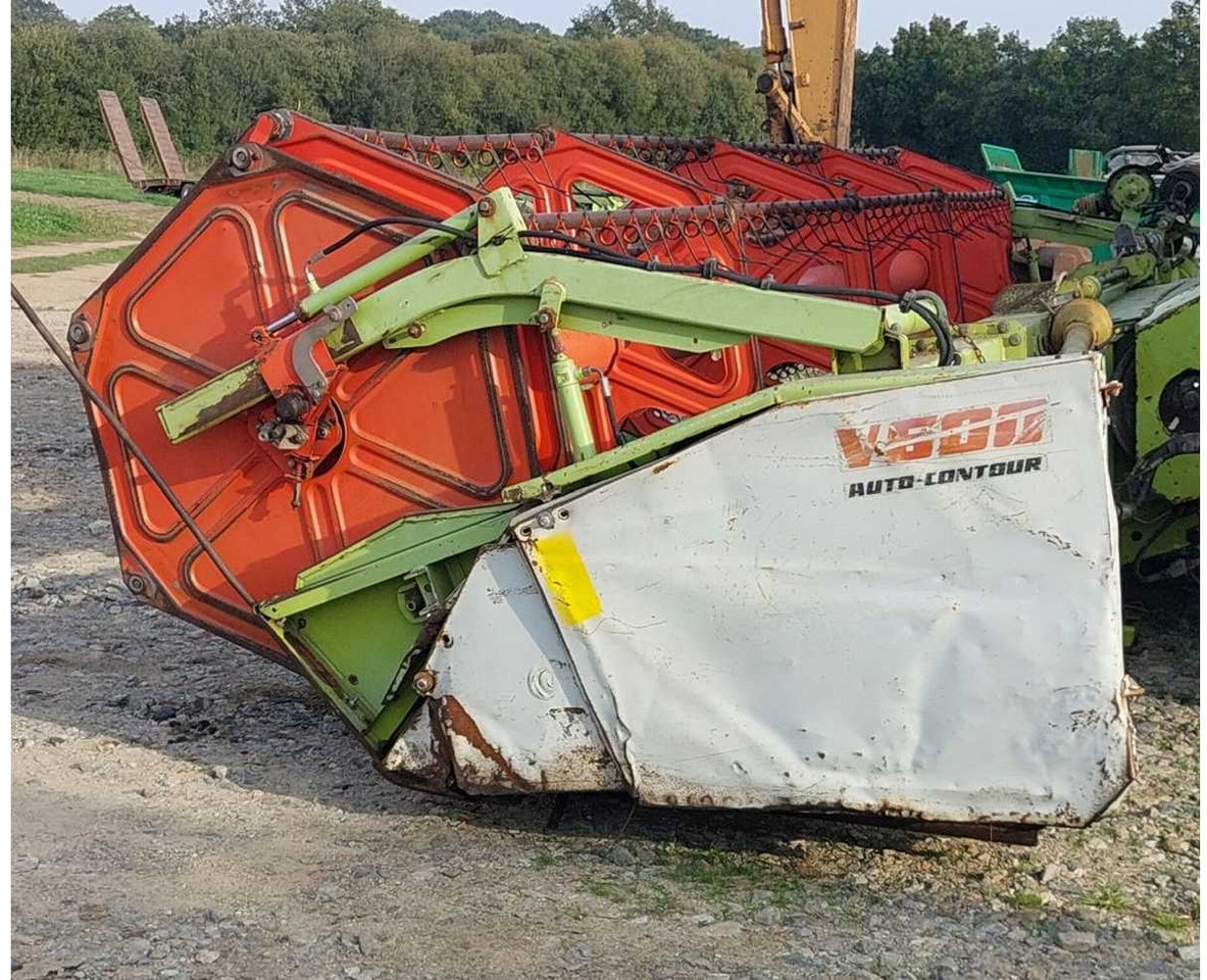 CLAAS V600 HARVESTER CUTTING - Leikkuupuimuri: kuva CLAAS V600 HARVESTER CUTTING - Leikkuupuimuri CLAAS V600 HARVESTER CUTTING - Leikkuupuimuri: kuva CLAAS V600 HARVESTER CUTTING - Leikkuupuimuri