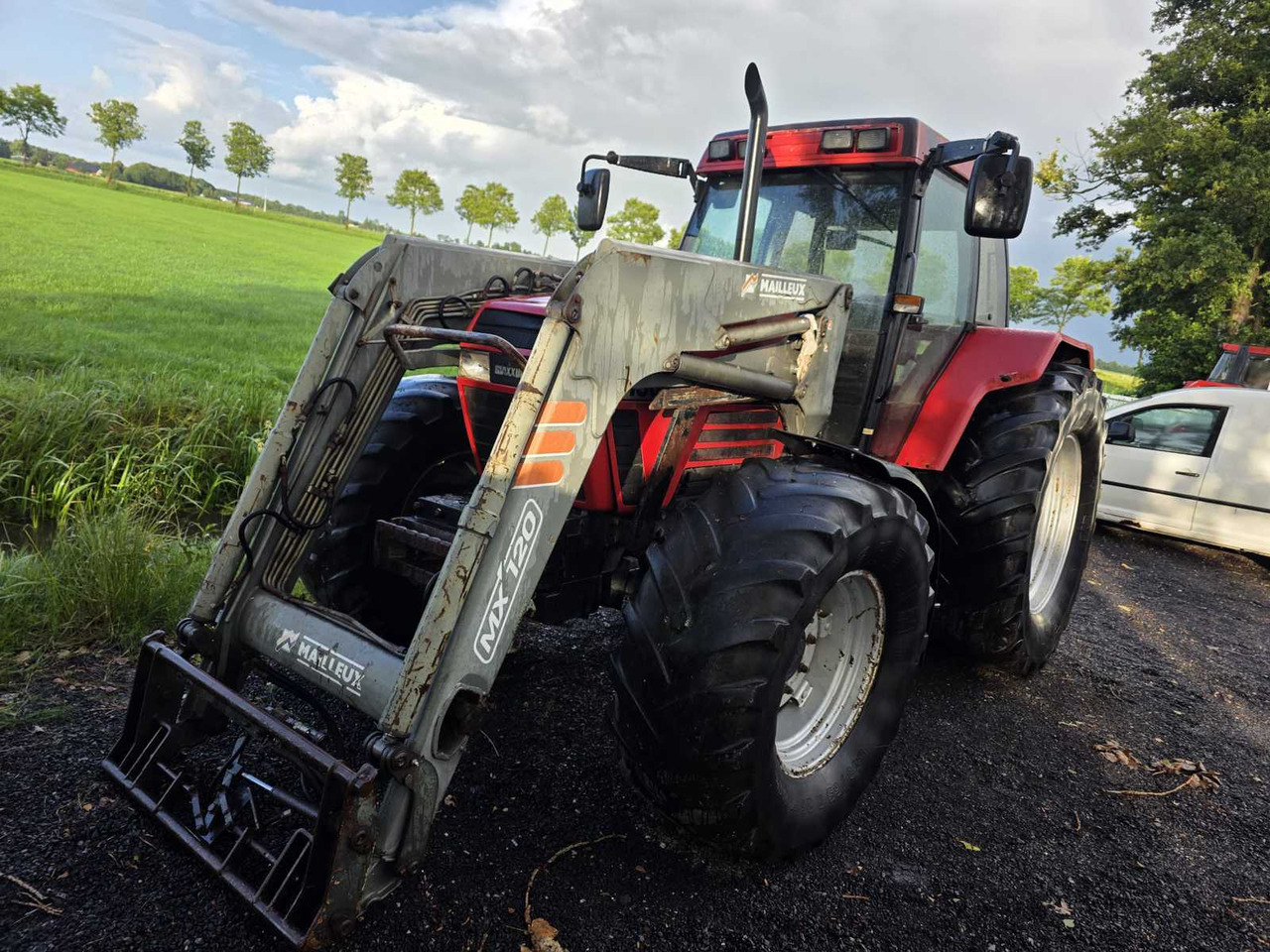 Case IH Maxxum 5150 plus - Traktori: kuva Case IH Maxxum 5150 plus - Traktori Case IH Maxxum 5150 plus - Traktori: kuva Case IH Maxxum 5150 plus - Traktori