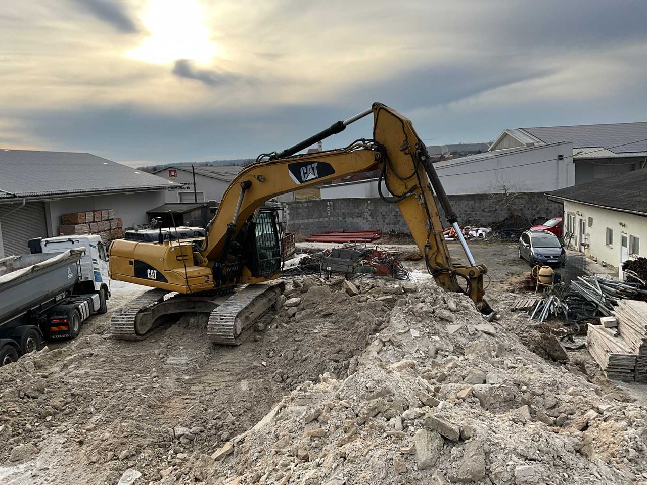 Caterpillar 324DLN - Telakaivukone: kuva Caterpillar 324DLN - Telakaivukone Caterpillar 324DLN - Telakaivukone: kuva Caterpillar 324DLN - Telakaivukone
